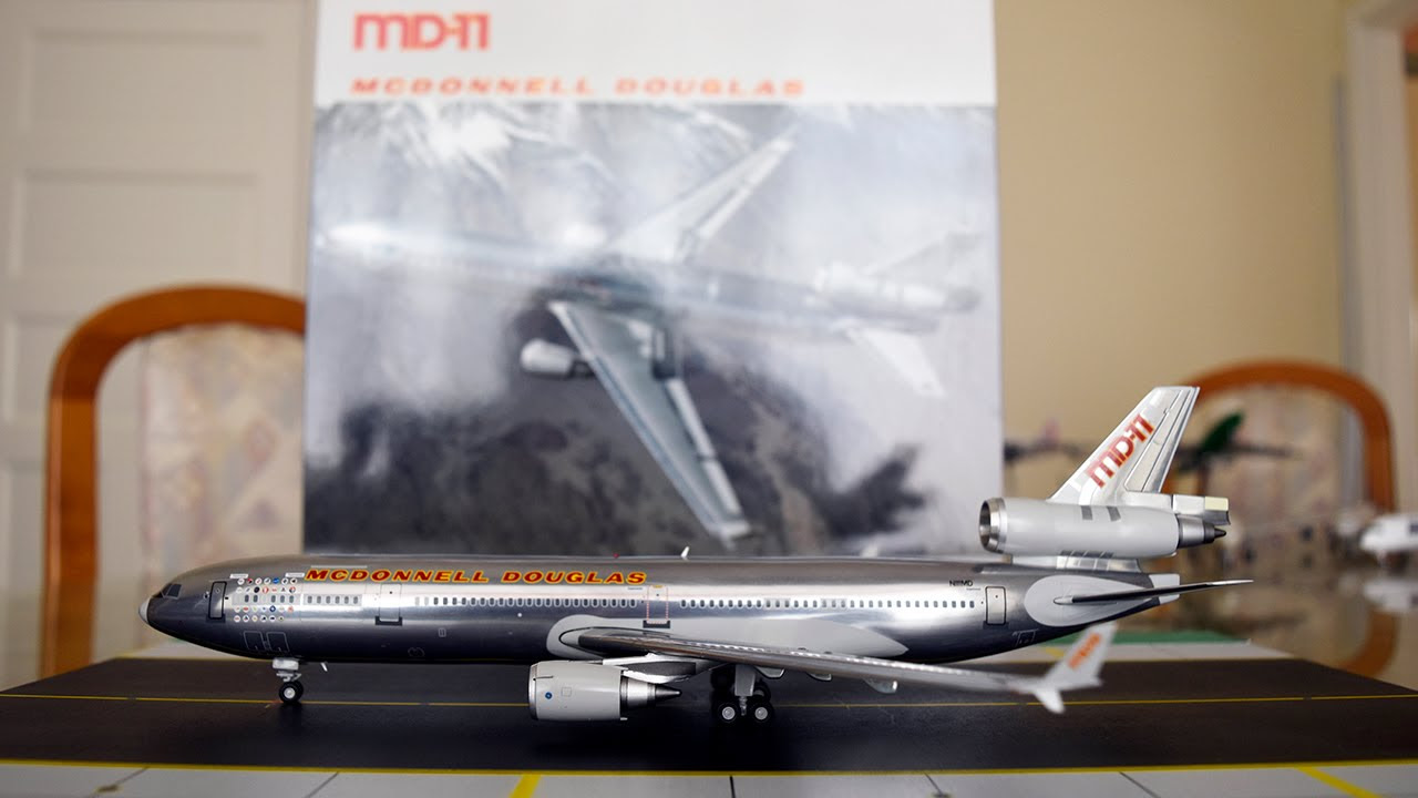 JC Wings 1:200 McDonnell Douglas MD-11 