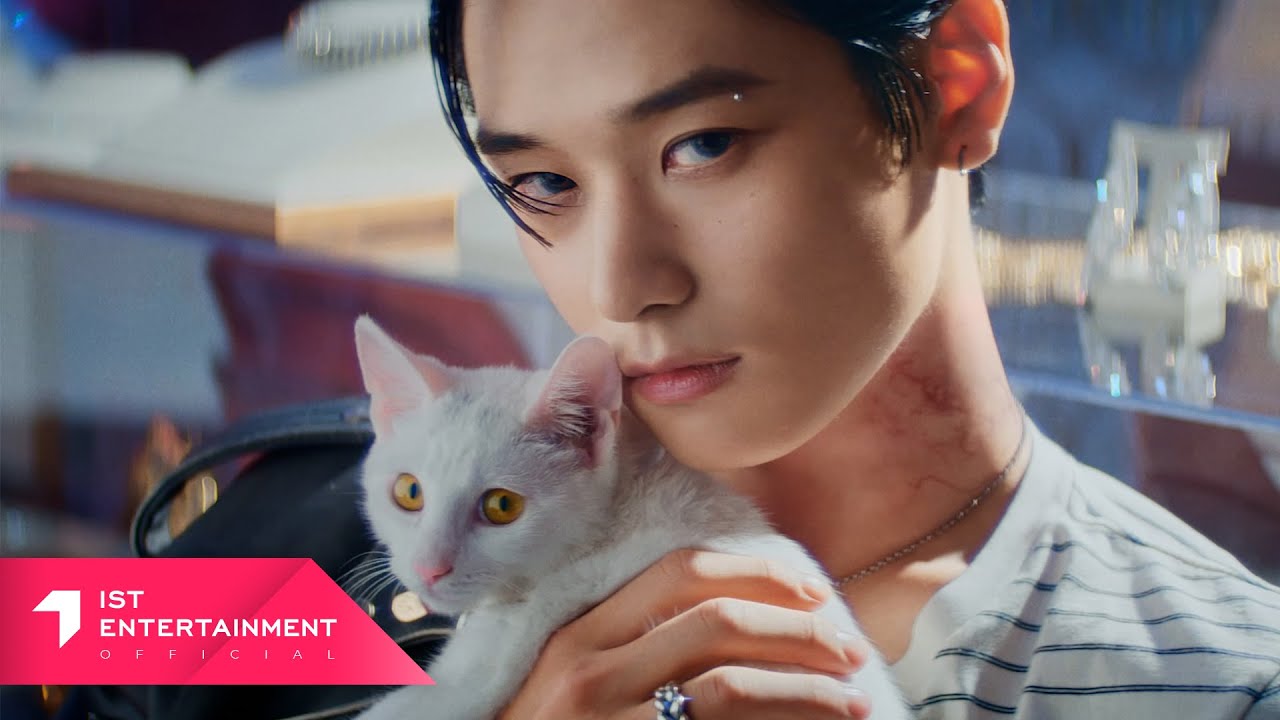 THE BOYZ(더보이즈) 'WATCH IT' MV - YouTube