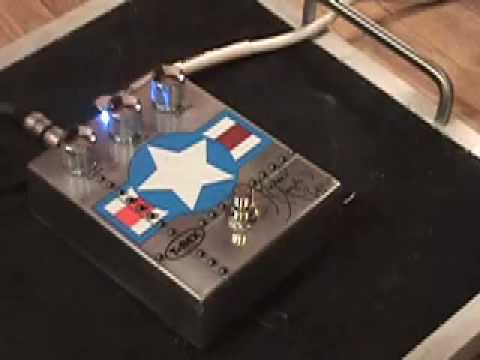 T-rex Michael Angelo batio MAB Overdrive guitar pedal demo - YouTube