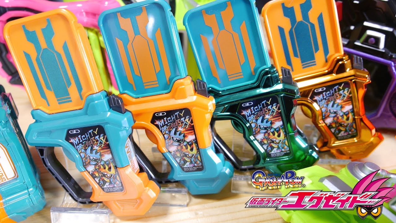 You can even rearrange them! The Gashapon version of the Mighty