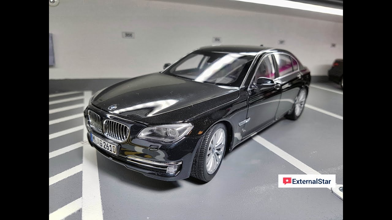 Unboxing of 1:18 BMW 750Li F02 2013 Sapphire Black by Kyosho - YouTube