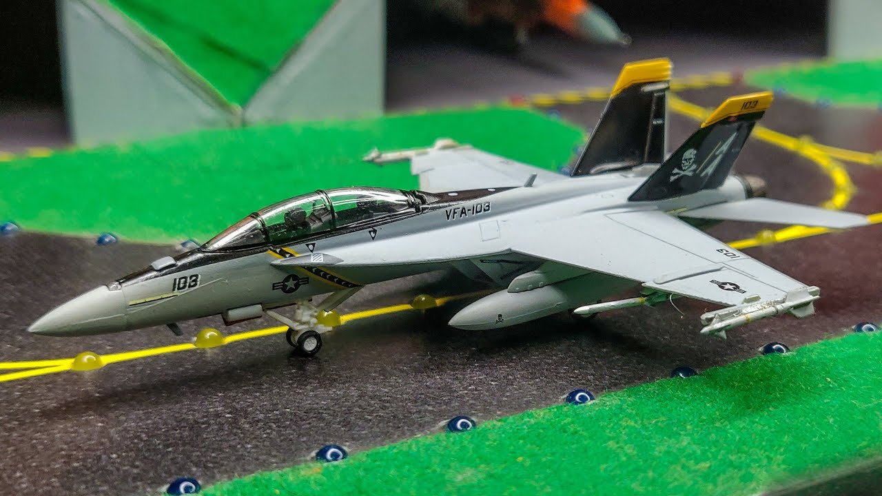 航空機・ヘリコプター hogan M-SERIES 1/200 F/A-18F VFA-103 HOGAN