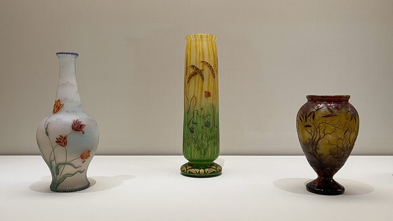 アール・ヌーヴォー様式 鶴絵のカラフェ 銀の装飾付き アール