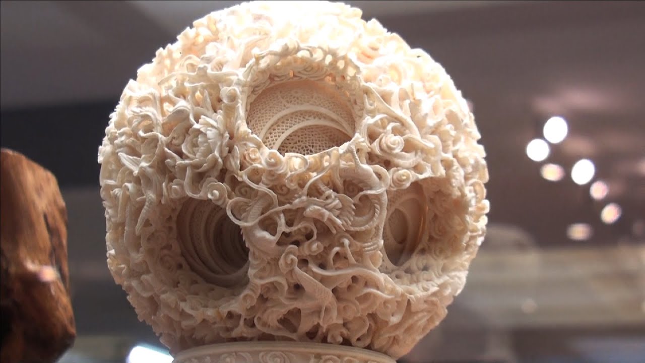 象牙彫刻 多層球 象牙彫刻「象牙多層球」 象牙と石の彫刻美術館