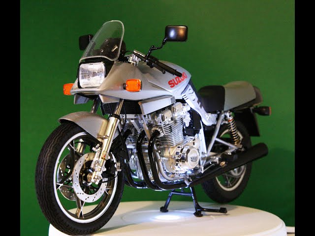 Suzuki GSX1100S Katana Tamiya 1/6 scale HD - YouTube