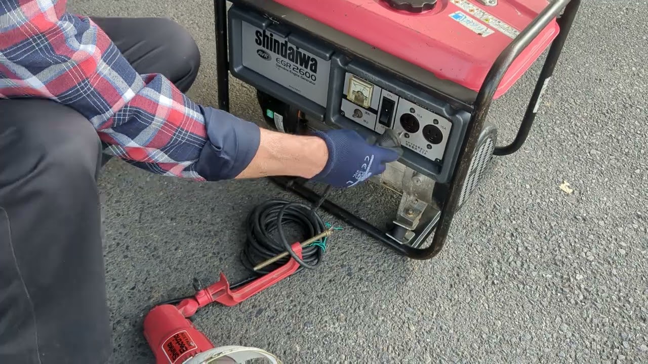 新ダイワ ガソリンエンジン発電機 EGR2600 - YouTube