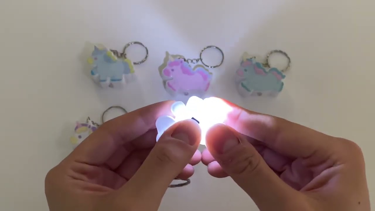 光るおもちゃ ゆめかわユニコーン ライトキーホルダー|【堀商店】景品
