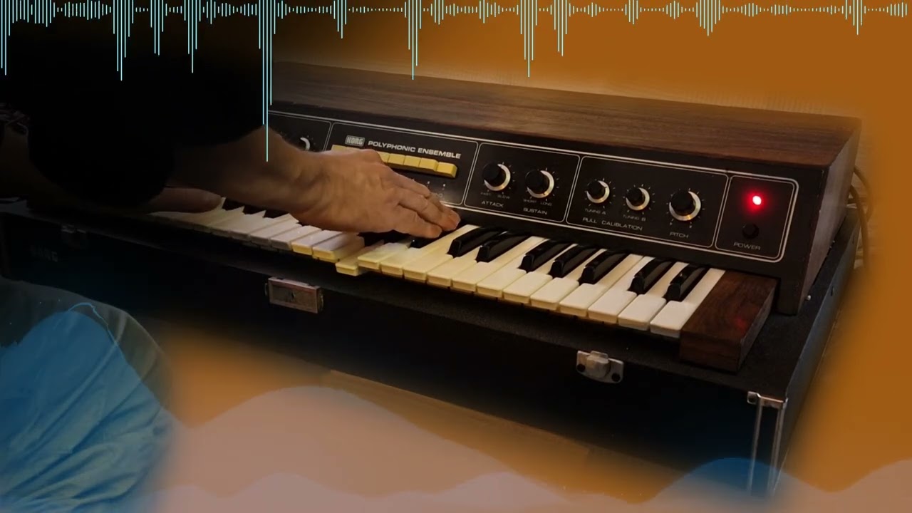 KORG PE-2000 Polyphonic Ensemble - YouTube