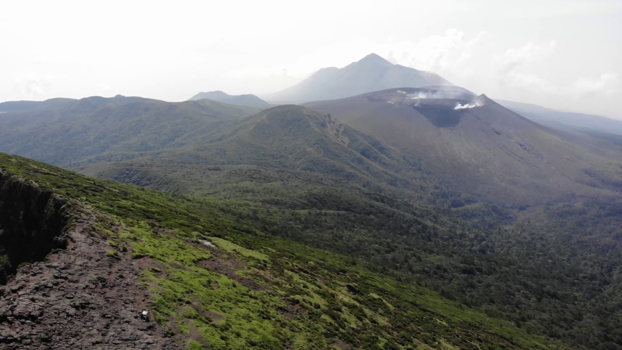 絵画、初夏の韓国岳から見た霧島の山、F10号、佐原聖春 絵画、初夏の