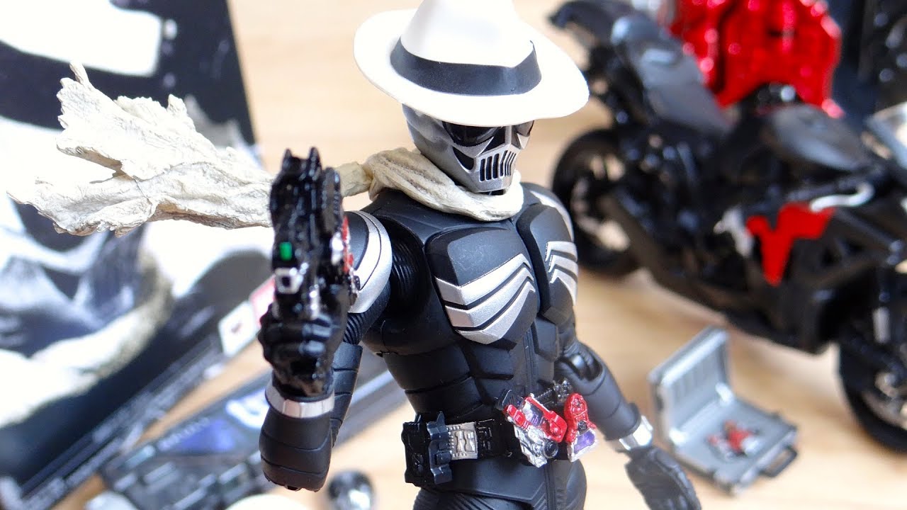 Real bone carving S.H.Figuarts Kamen Rider Skull review! Includes