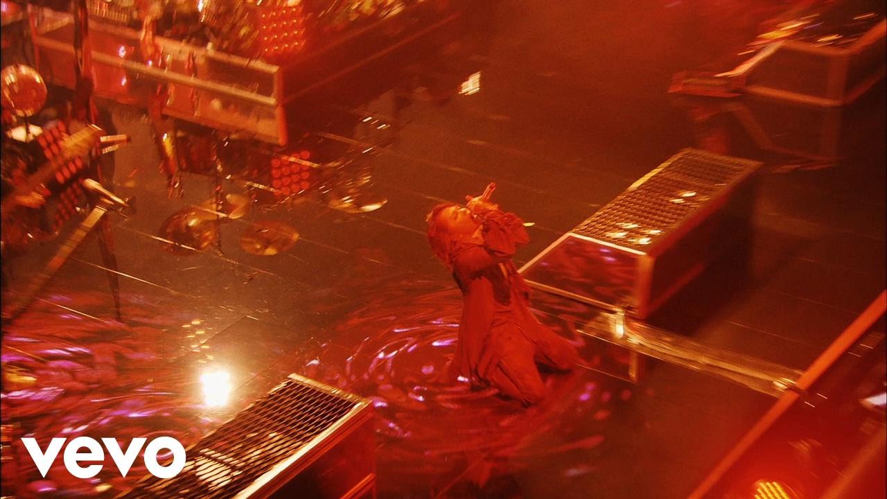 VAMPS - BLOODSUCKERS (from live atSaitama Super Arena 2015) - YouTube