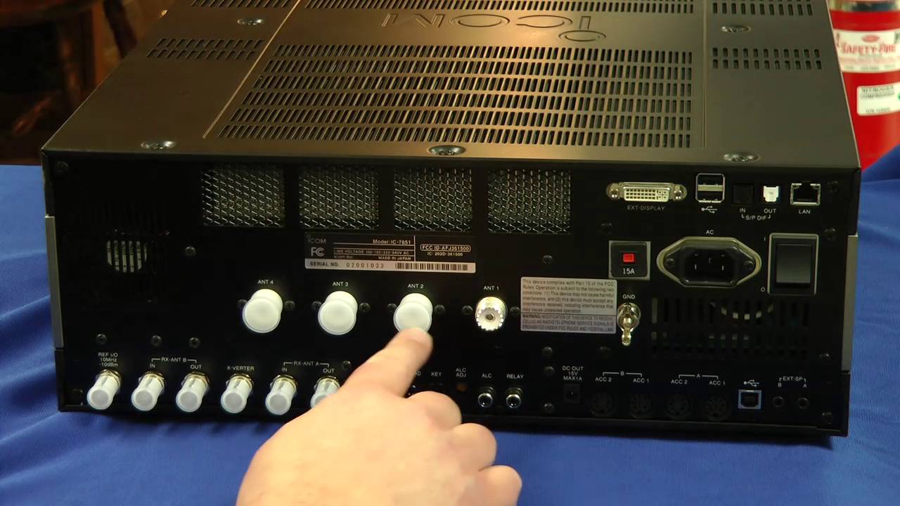 Icom IC-7851 Transceiver - YouTube