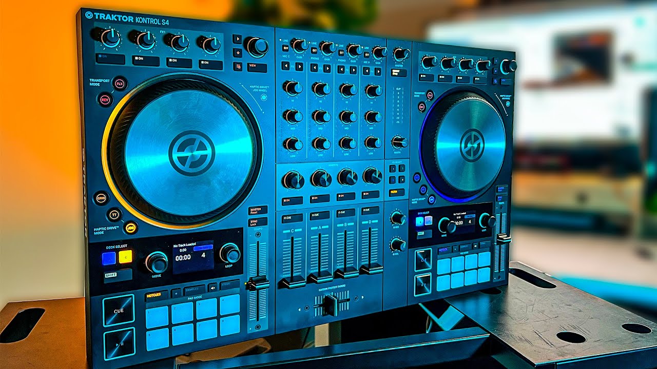 I Left Pioneer DJ For This - NI Traktor S4 & Pro 4 - YouTube