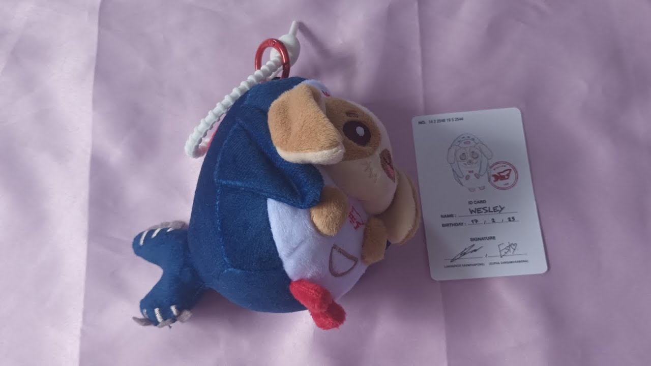 UNBOXING WESLEY Doll Keychain by WilliamEst - YouTube