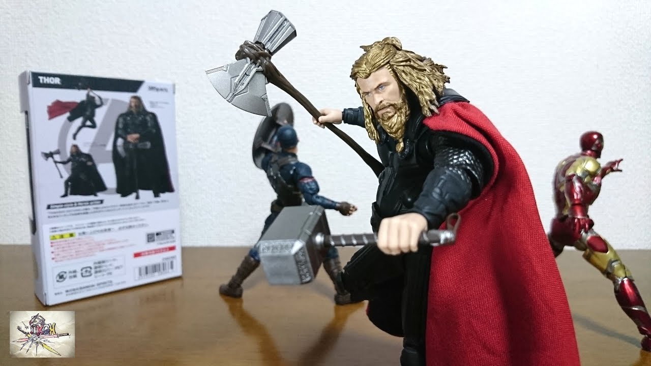 Equipped with Mjolnir and Stormbreaker! Cloth cape!) S.H.Figuarts