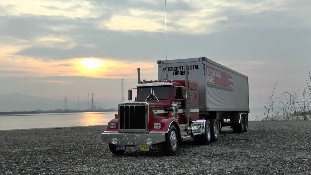 TAMIYA KING HAULER タミヤ キングハウラーと瀬戸内の夕日 - YouTube