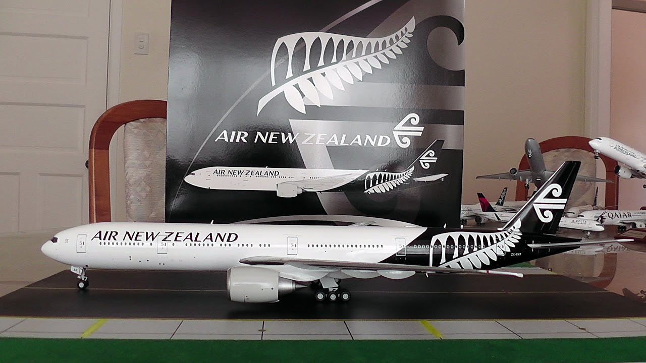 JC Wings 1:200 Air New Zealand 777-300ER Unboxing and Review - YouTube