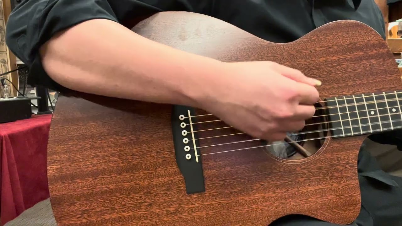 国内最速レポート! ~徹底解剖！Martin SC-10E Sapele~ | クロサワ楽器