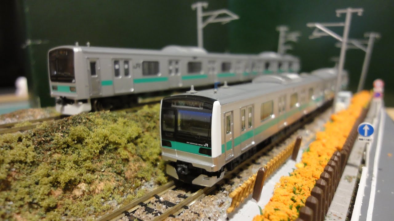 鉄道模型紹介】TOMIX E233系 2000番台 通勤電車 - YouTube