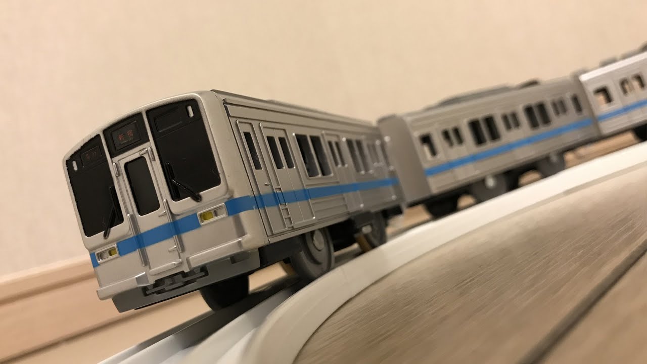 プラレール 小田急 2000形 - YouTube