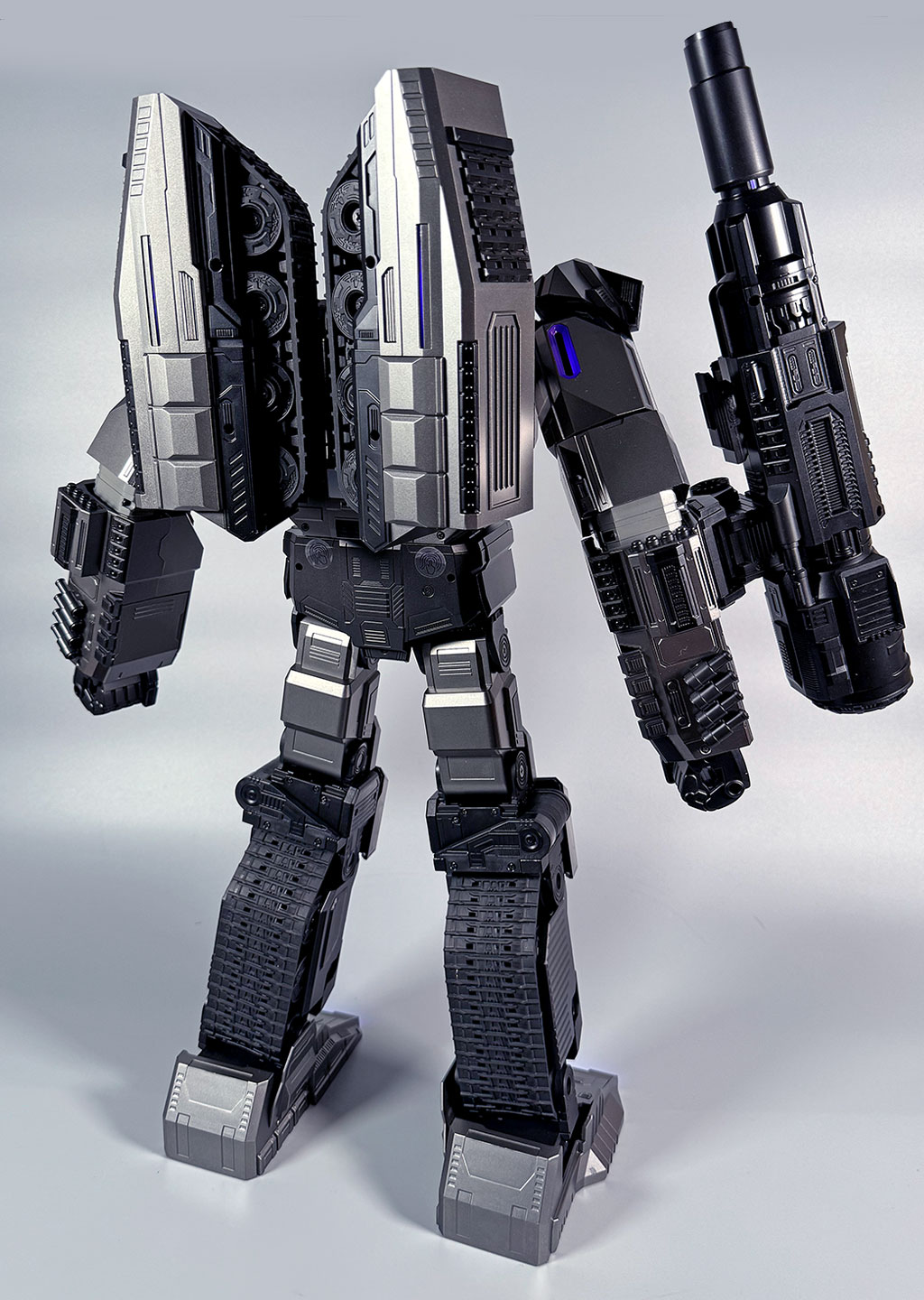 レビュー：Robosen フラッグシップ メガトロン | 超偏見超変形/リベンジ