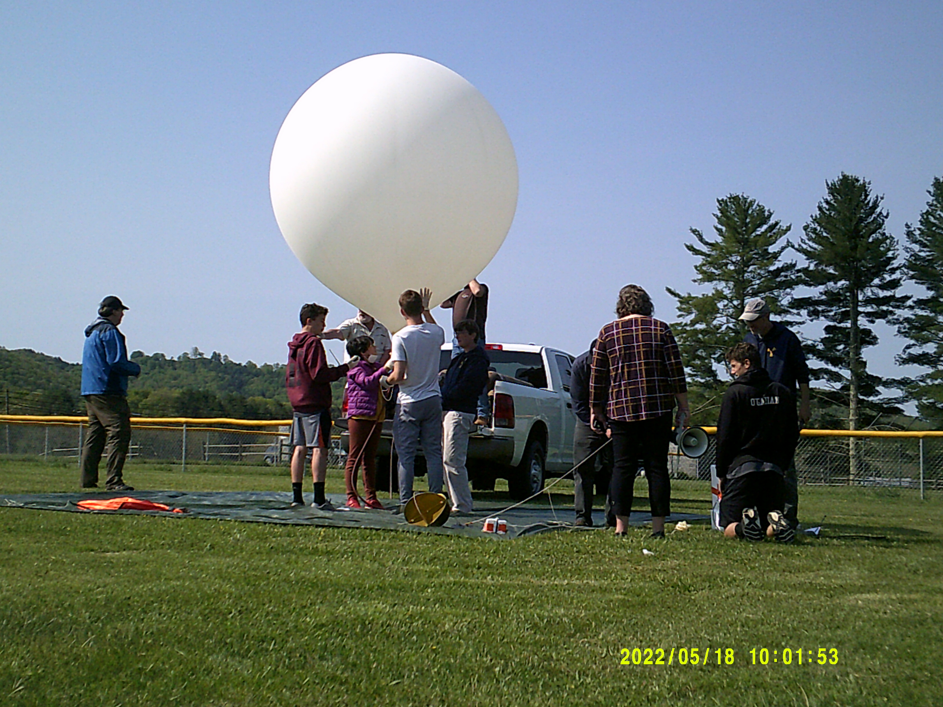 Green Bank Student Scientists Launch Massive Balloon for Airborne