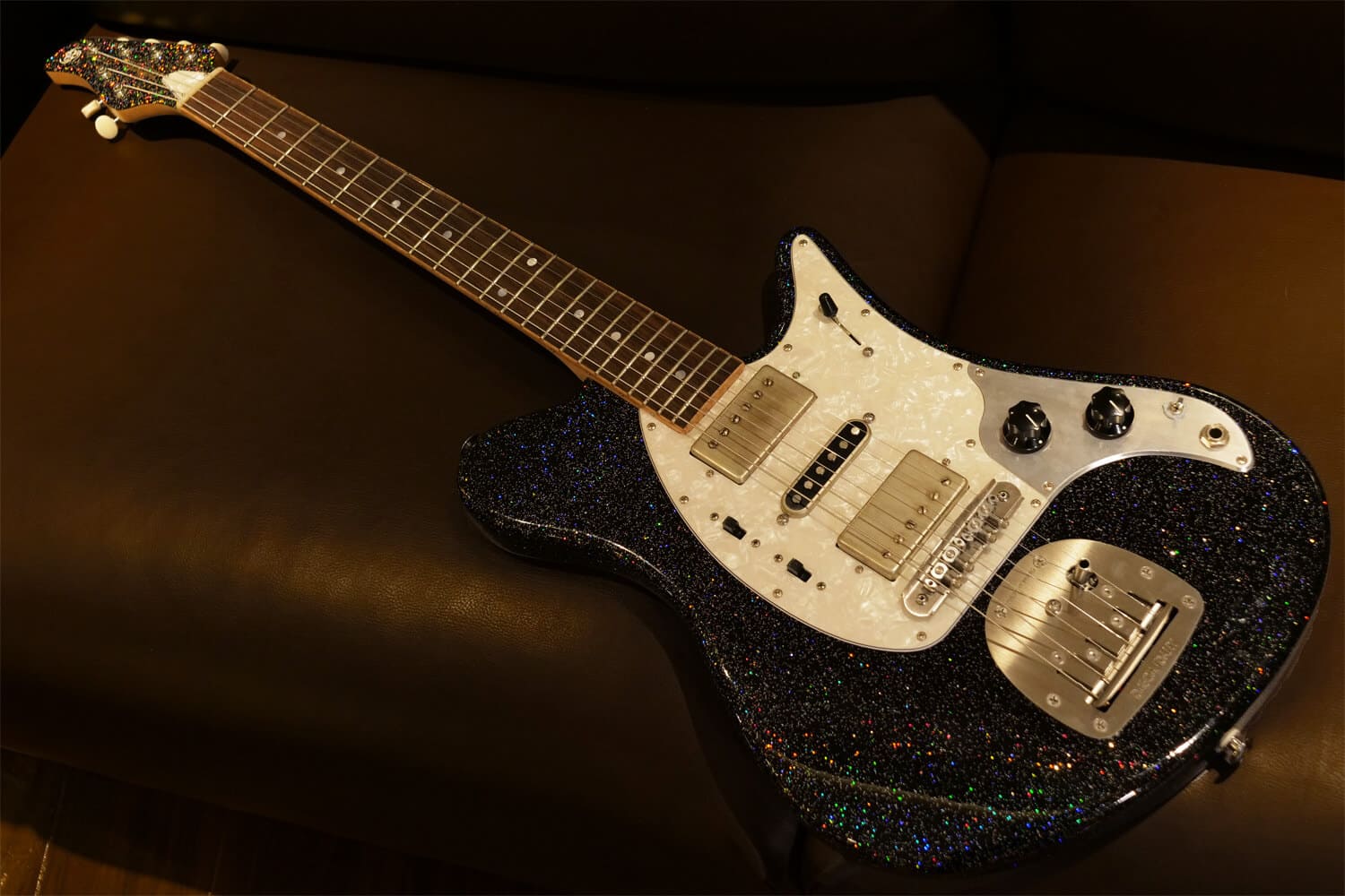 OOPEGG インタビュー：”ネオ・ビザール”をコンセプトに独自の