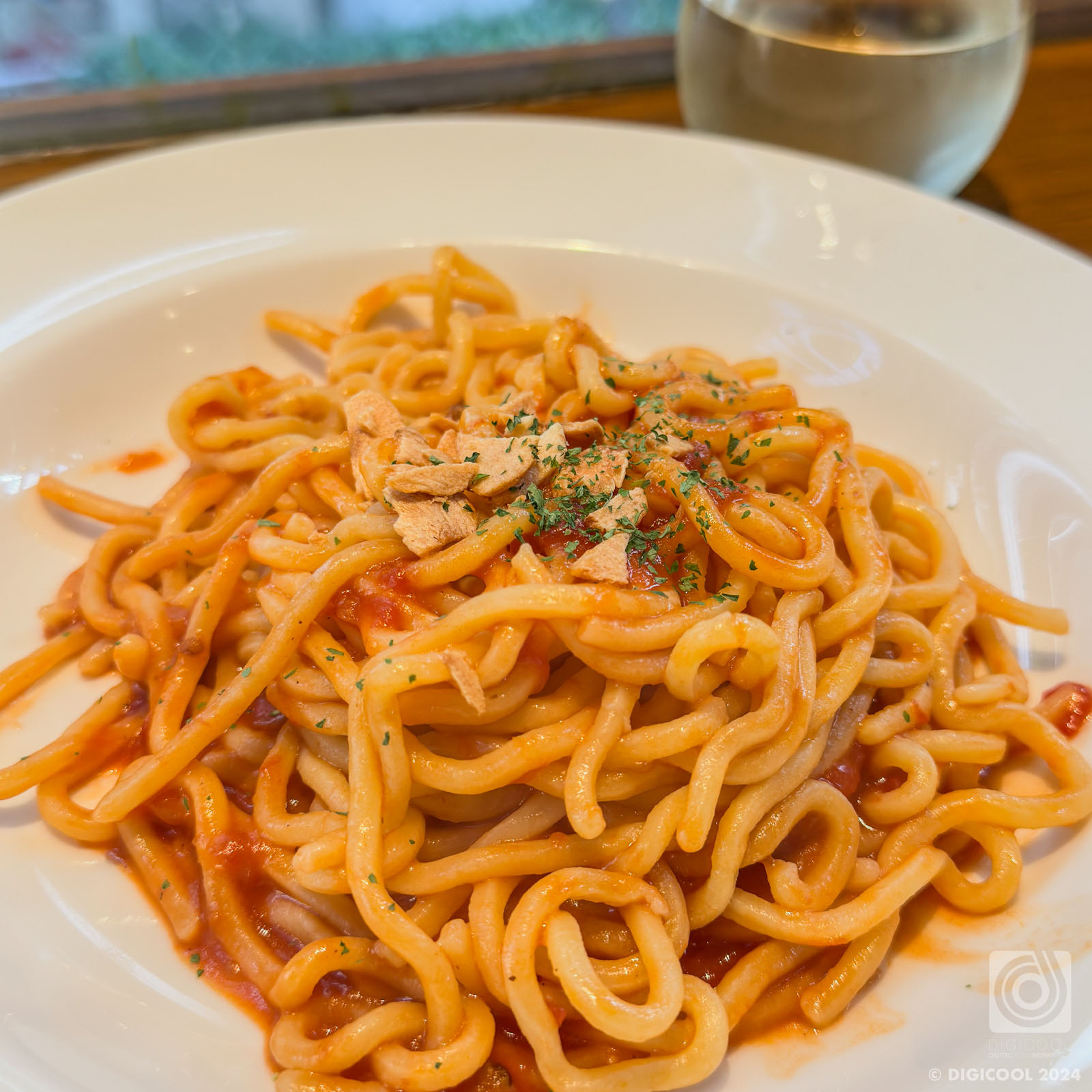 東京都 渋谷区・モッチモチの自家製パスタがサクッと食べられる「POTA