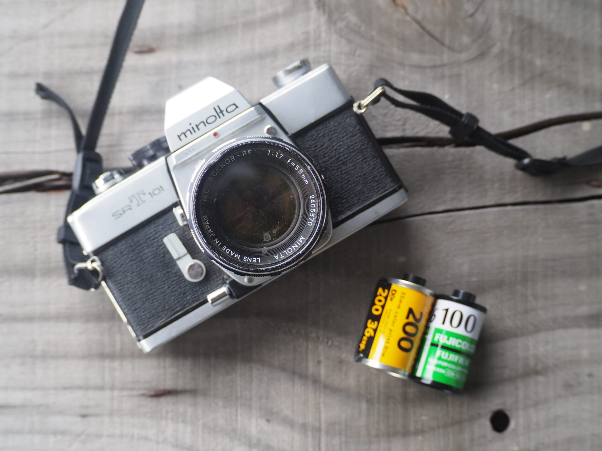 173【匿名配送】 ミノルタ SRT101 一眼レフ フィルムカメラ 露出計OK