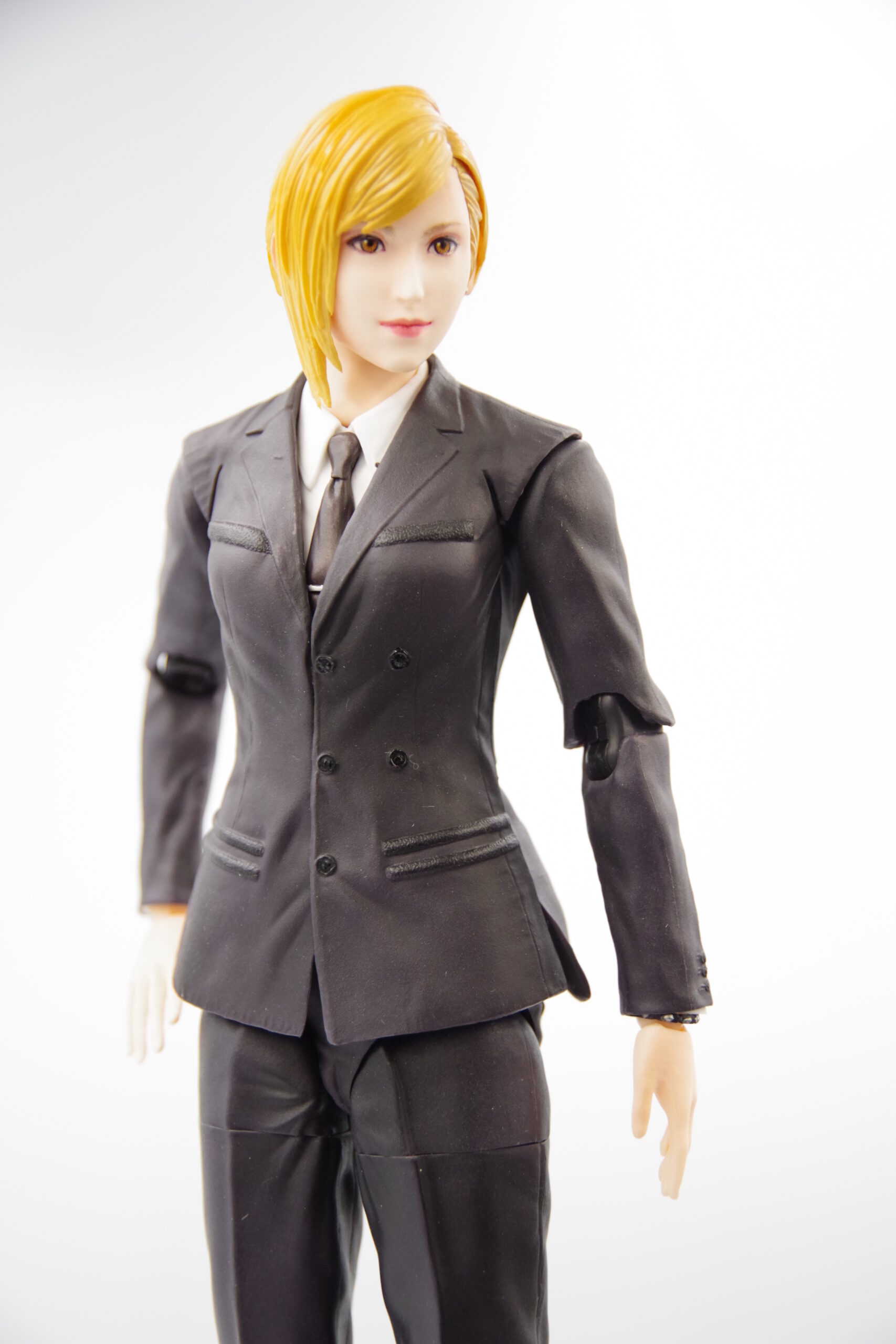 ファイナルファンタジーVII リバース PLAY ARTS改 イリーナ