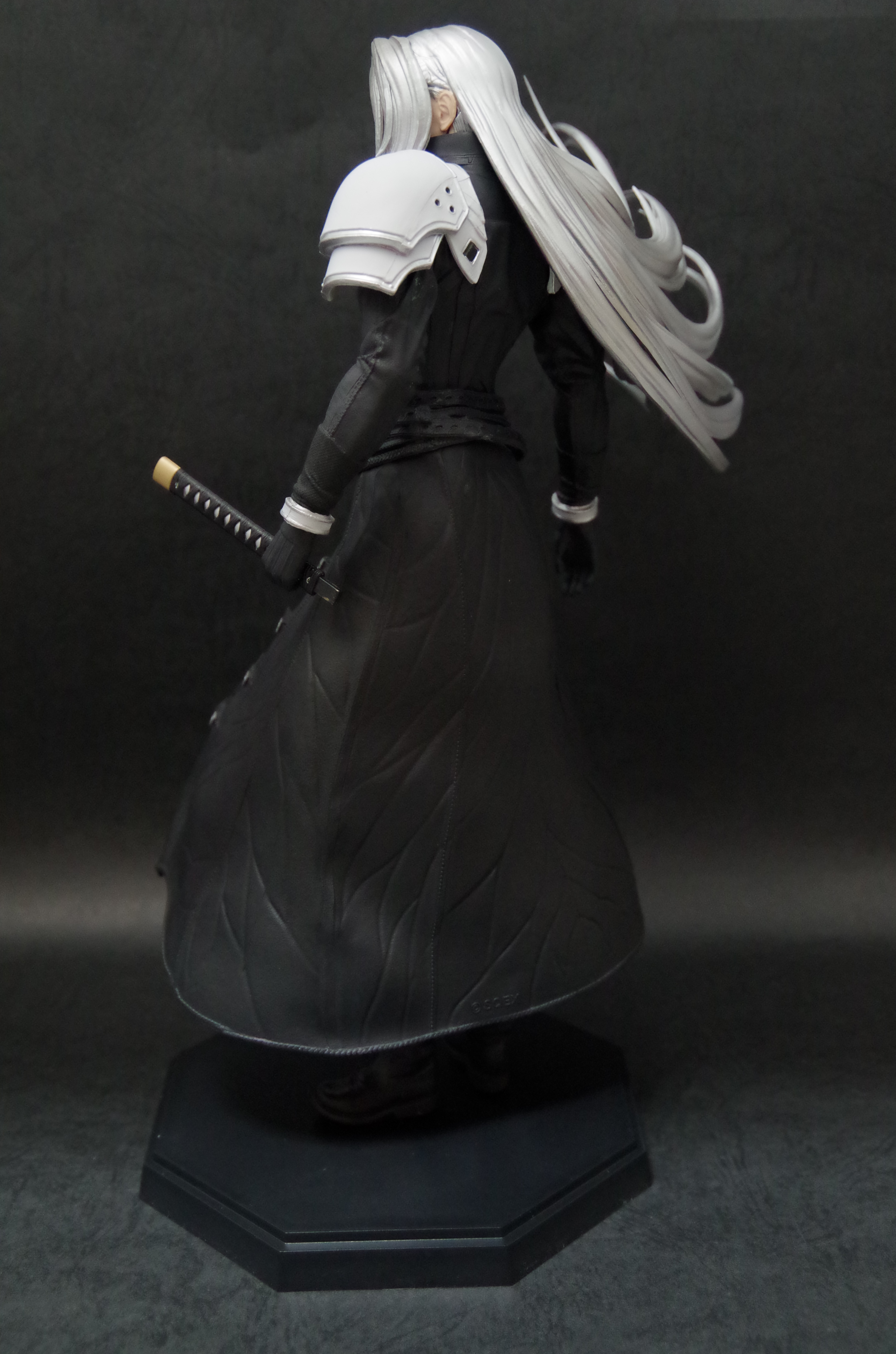 FF7REMAKE 発売記念くじ エンド賞 セフィロス | フィギュアレン