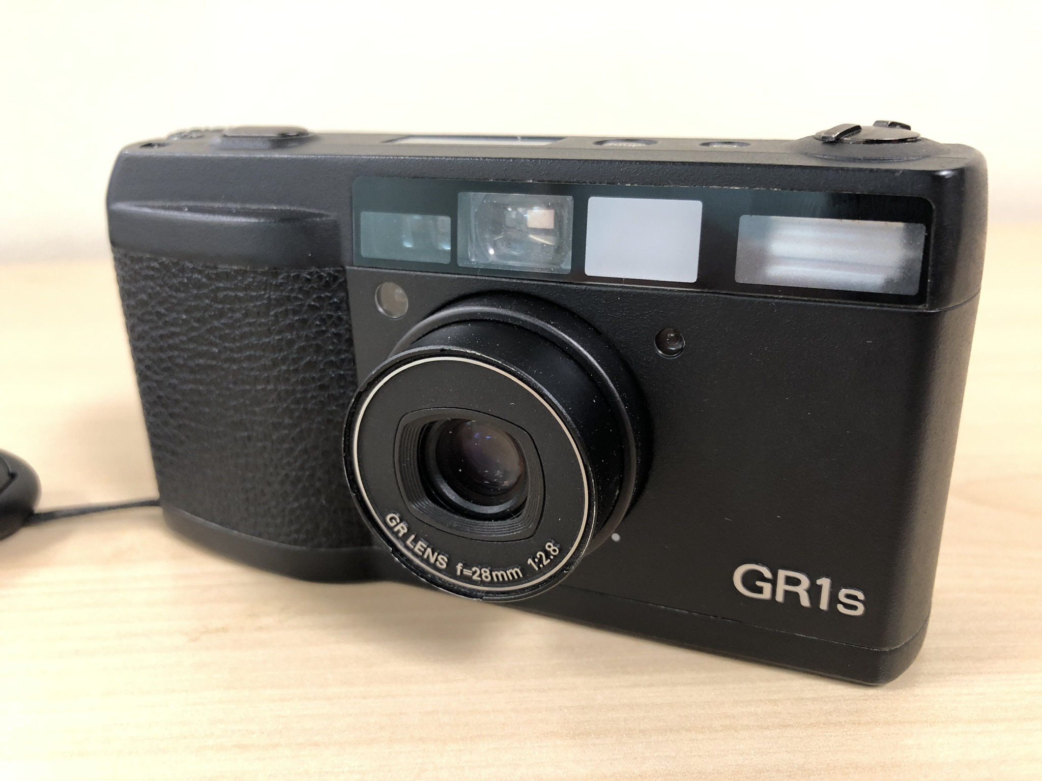 名品】Ricoh GR1s コンパクトフィルムカメラ ブラック (動作確認済