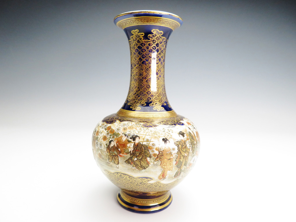 壷□鶴松竹梅耳付き大瓶 大清乾隆年製 伴富貴住田沸堂春 花瓶 花唐草紋