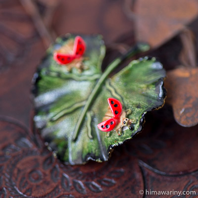 Austria-ストロベリー・フルーツガラス・アンティーク・ブローチ