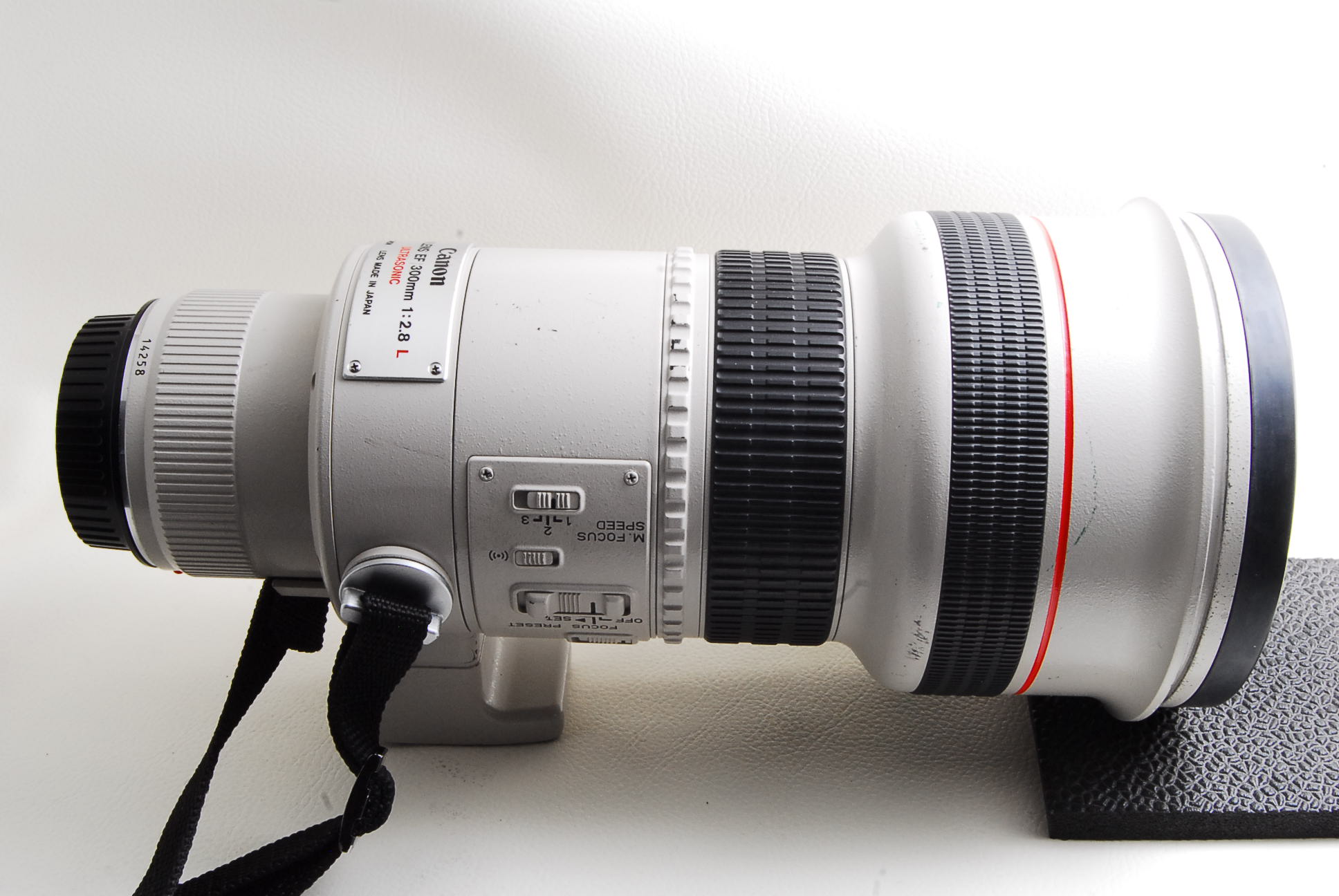 Canon EF 300mm f/2.8 L USM 望遠レンズ #1955 Canon 300mm f2.8 L USM