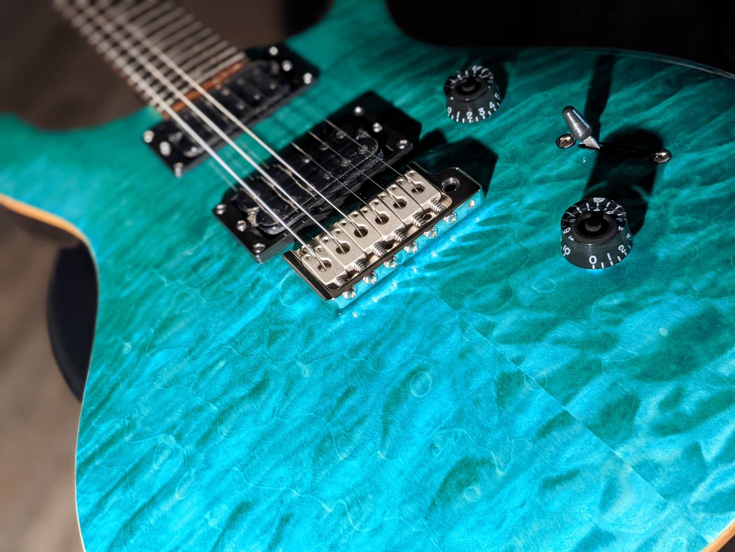 ギター PRS SE CUSTOM 24 BEVELED MAPLE TOP ギター PRS SE CUSTOM 24