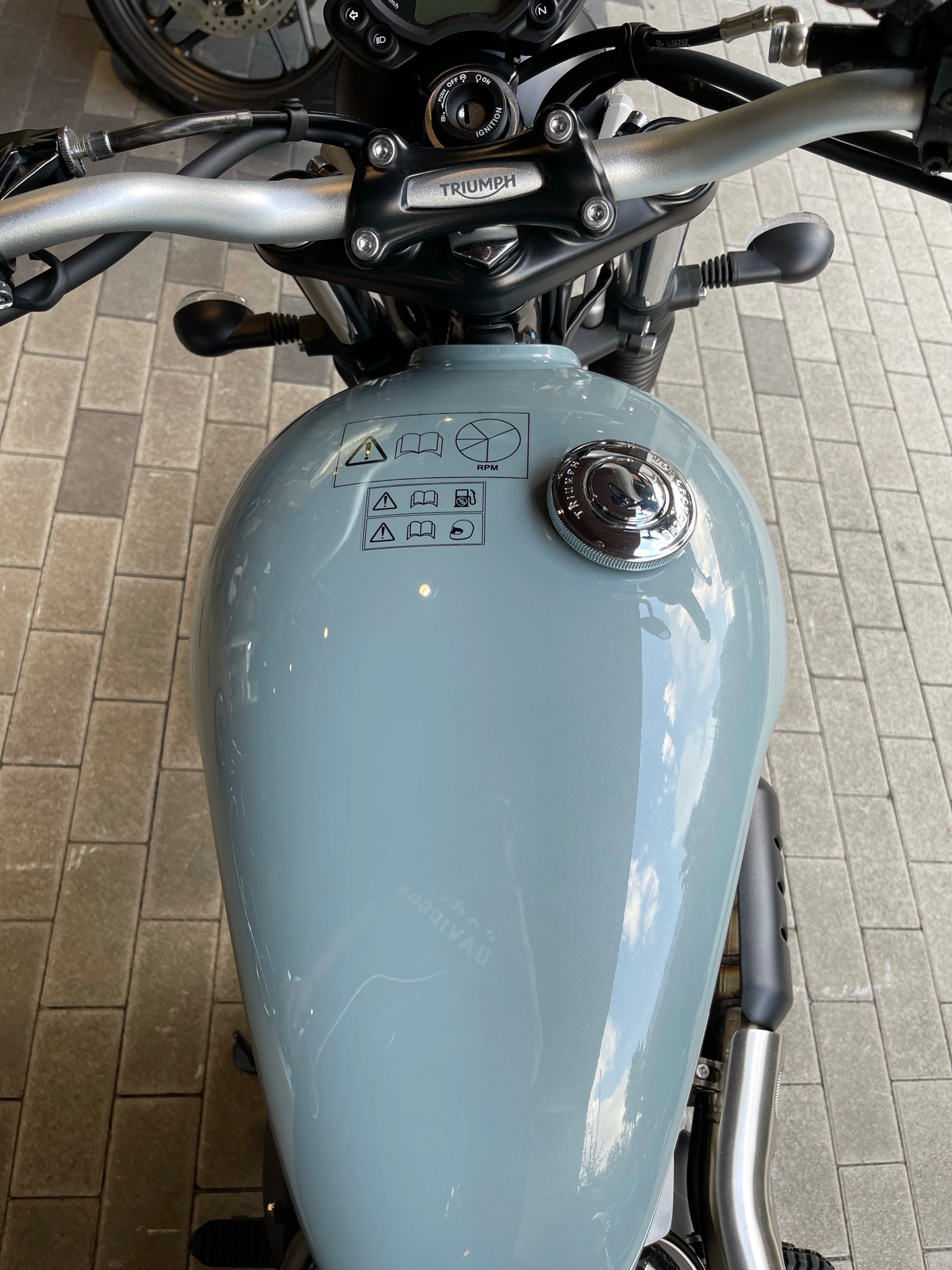 Triumph スクランブラー900 ガソリンタンク TRIUMPH Scrambler 900 23