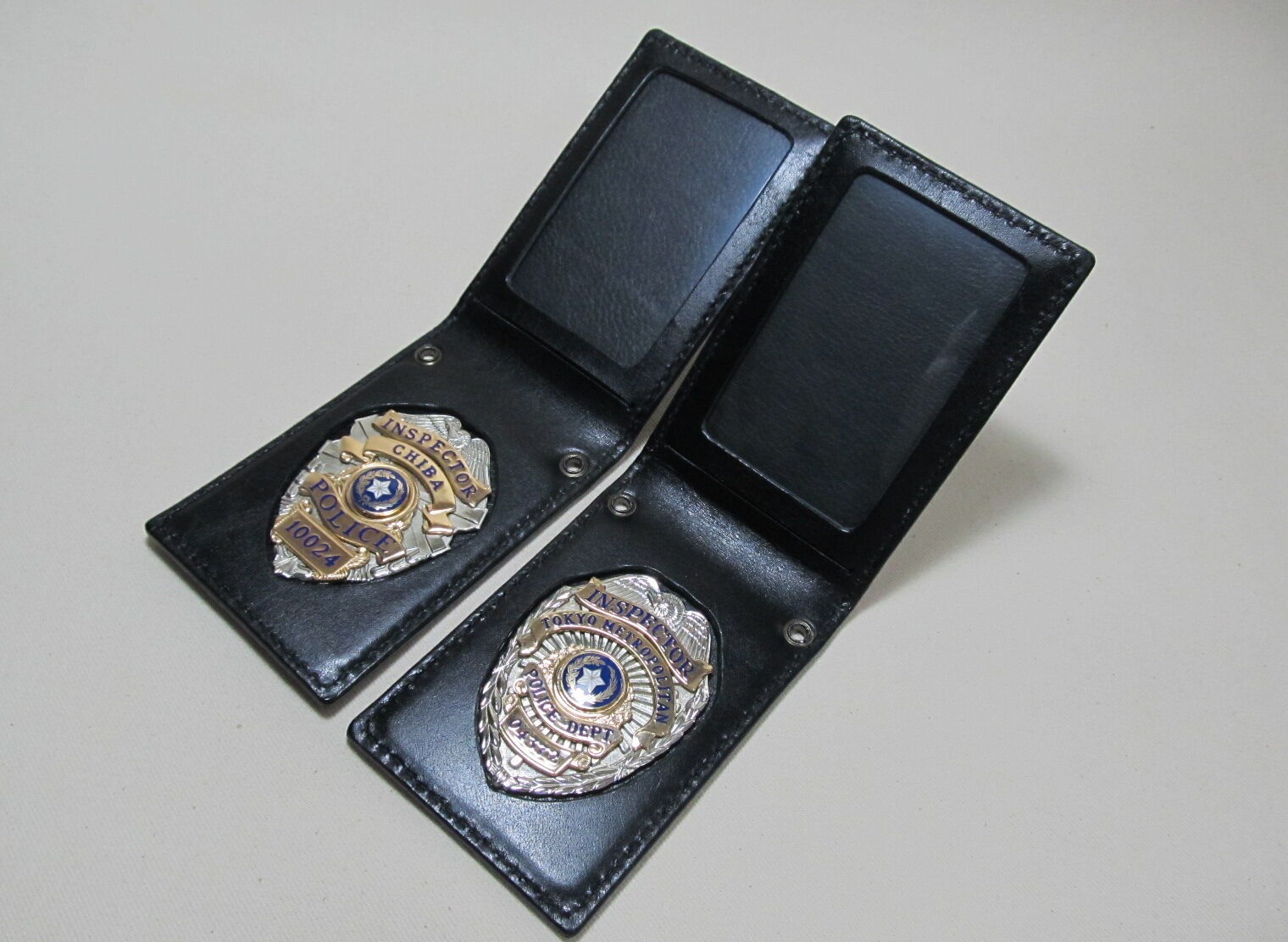 警察手帳レプリカ（撮影用）221029 | 革工房ノーツオーダーメイド革製品
