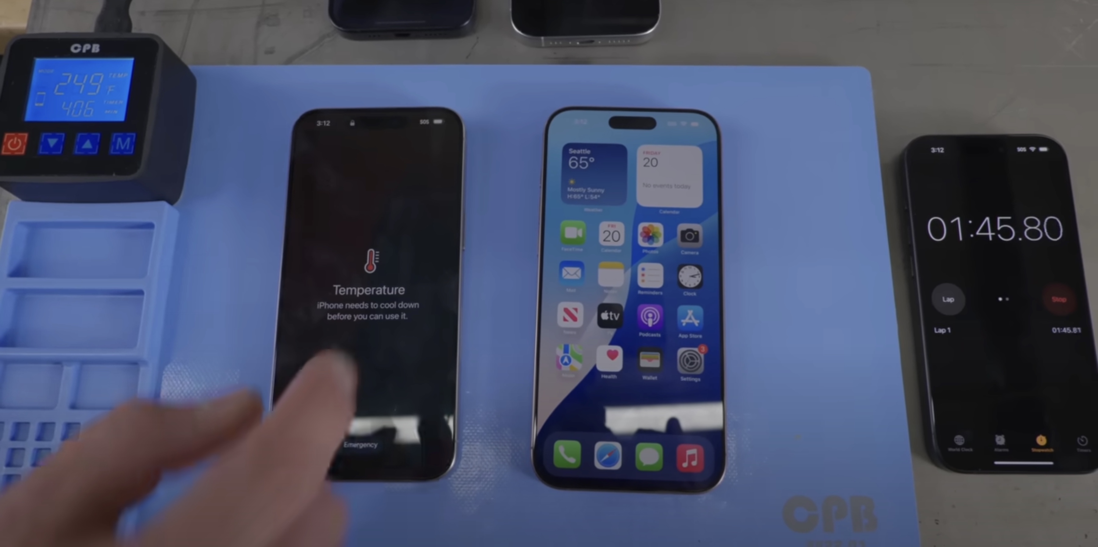 iPhone16Pro Max 256GB「背面に損傷あり」 iPhone16Pro Max 256GB