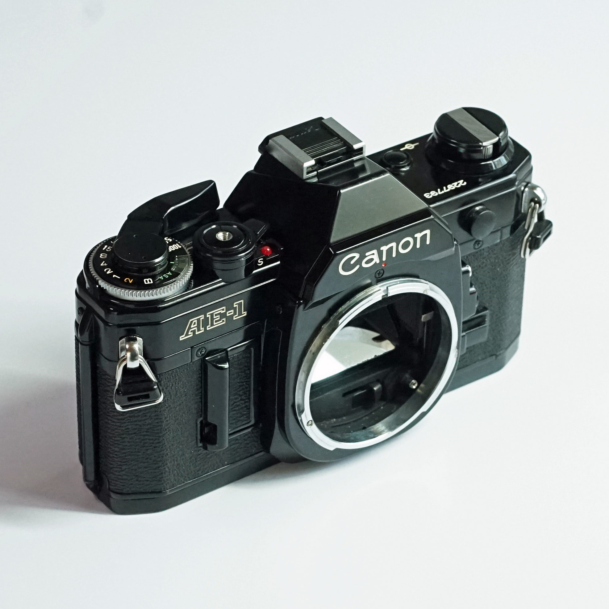 動作確認済みCanon AE-1 50mmレンズ付 動作確認済】Canon AE-1 フィルム