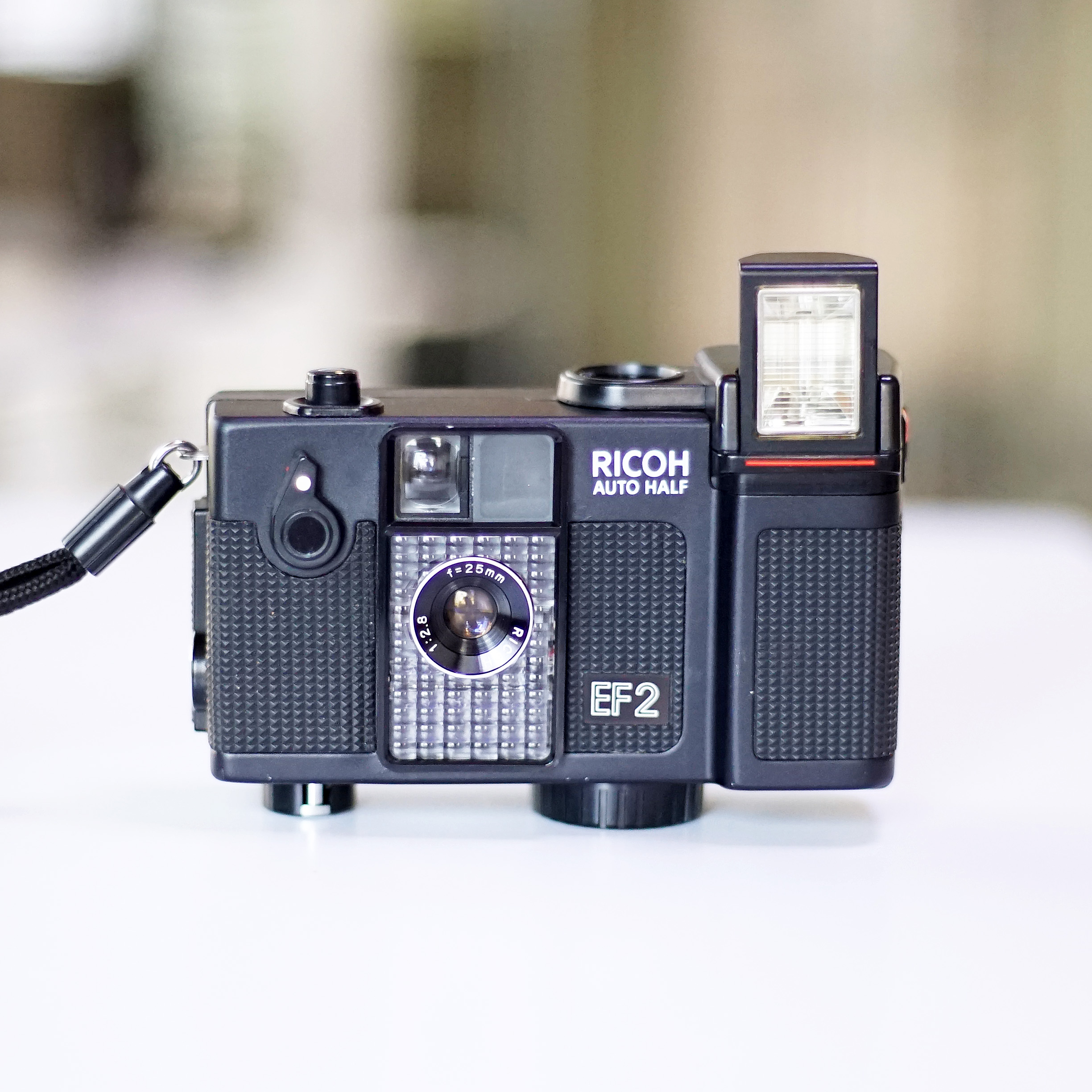 ☆完動美品！☆リコーオートハーフEレッドフラワー 整備済み 美品！