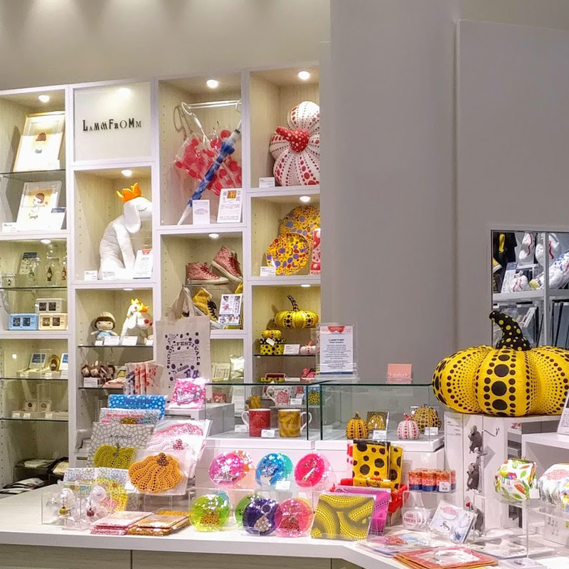 草間彌生のグッズまとめて 夏休みは銀座で草間彌生グッズをゲットしよう！