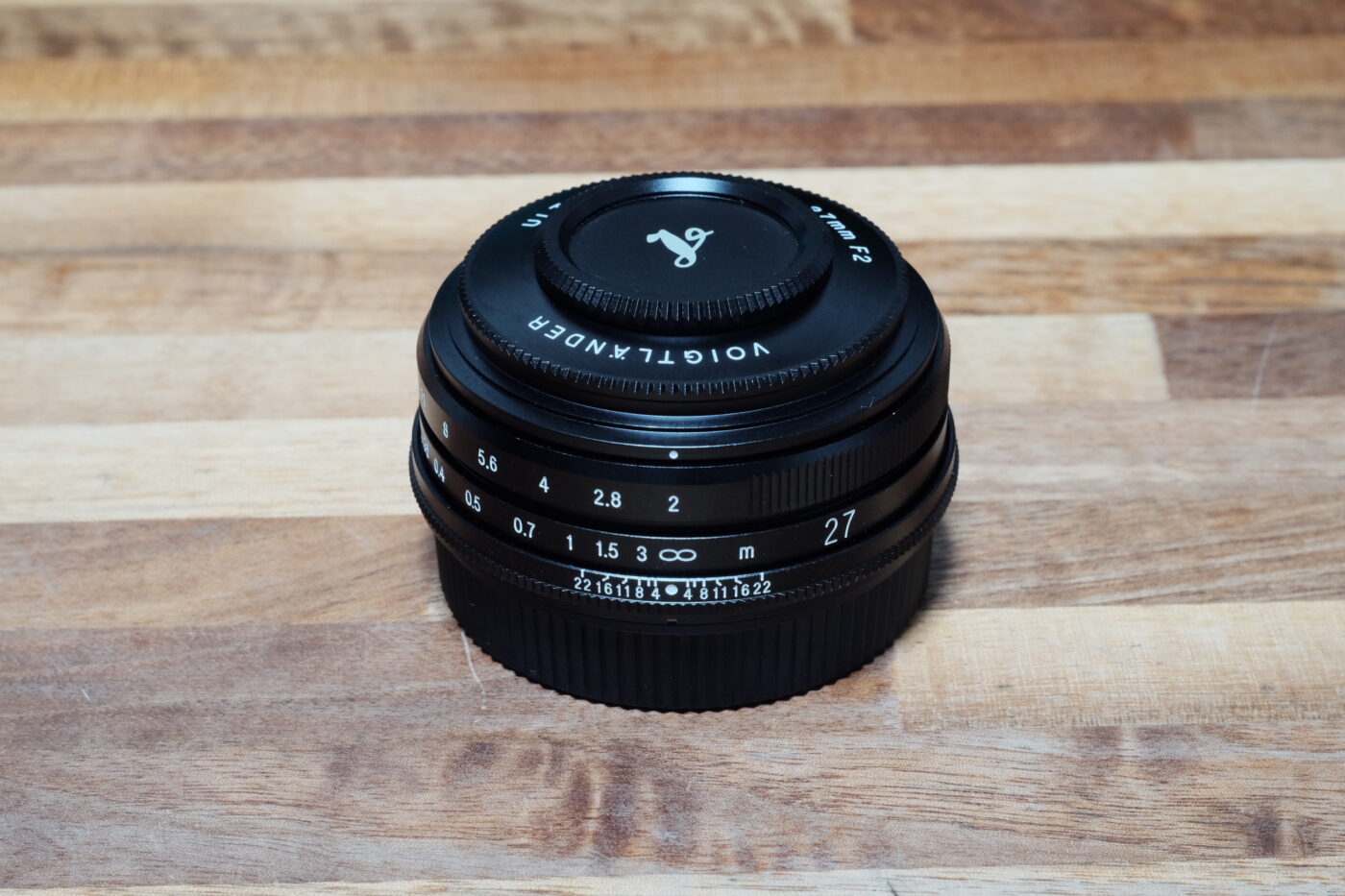 ULTRON 27mm F2 X-mountの外観レビュー【VOIGTLANDER】 - シバタノ備忘録