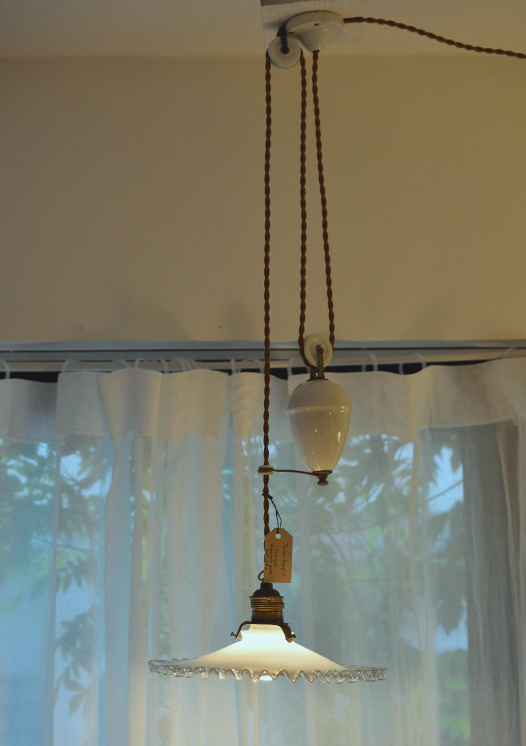 merci】 2-f. フランス吊り下げ滑車ミルクガラスシェード