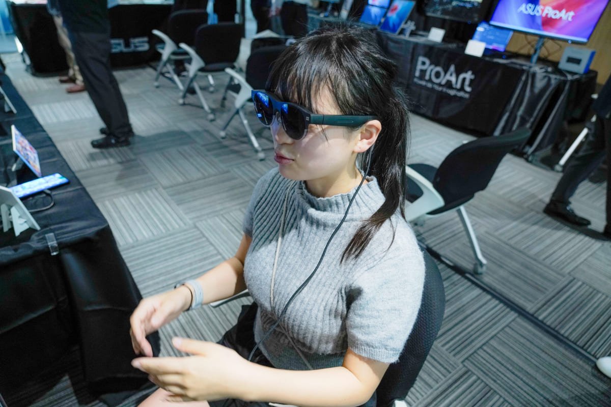 ASUSの「2024 秋・冬モニター新製品内覧会」に潜入！世界初の