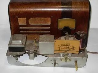 ナショナル国民受信機 Z-20型 真空管ラジオ レストア | 真空管は熱い