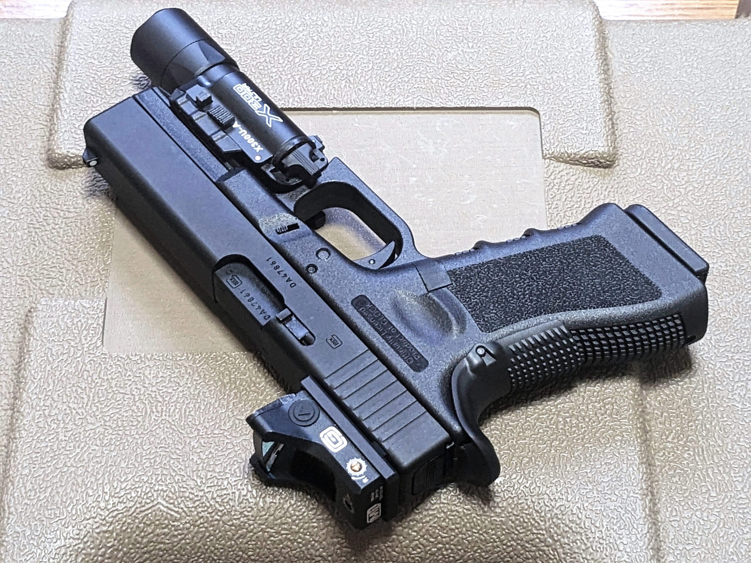 Glock 17 カスタム gen.3 X300Uレプリカ 東京マルイ Glock 17 カスタム