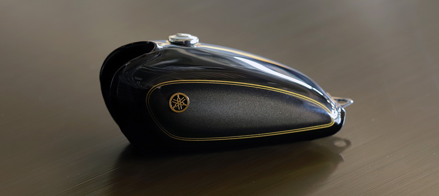 Yamaha's miniature SR400 fuel tank marks over 40 years of