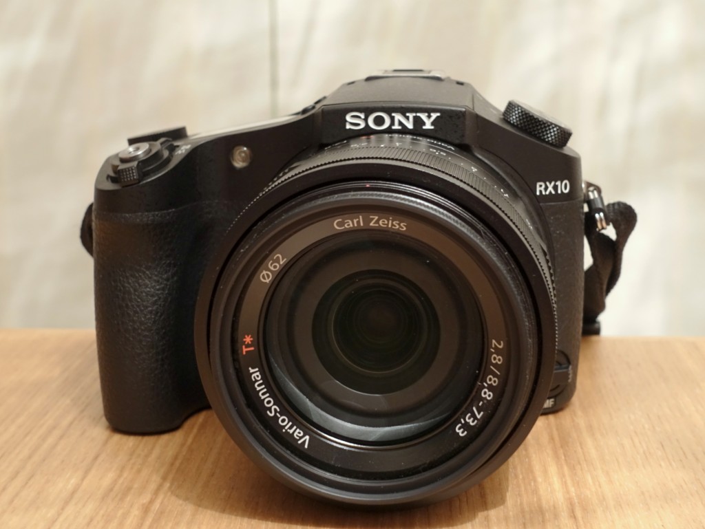 SONY RX10』を購入！大型センサー搭載のカールツァイス製の全域f2.8高