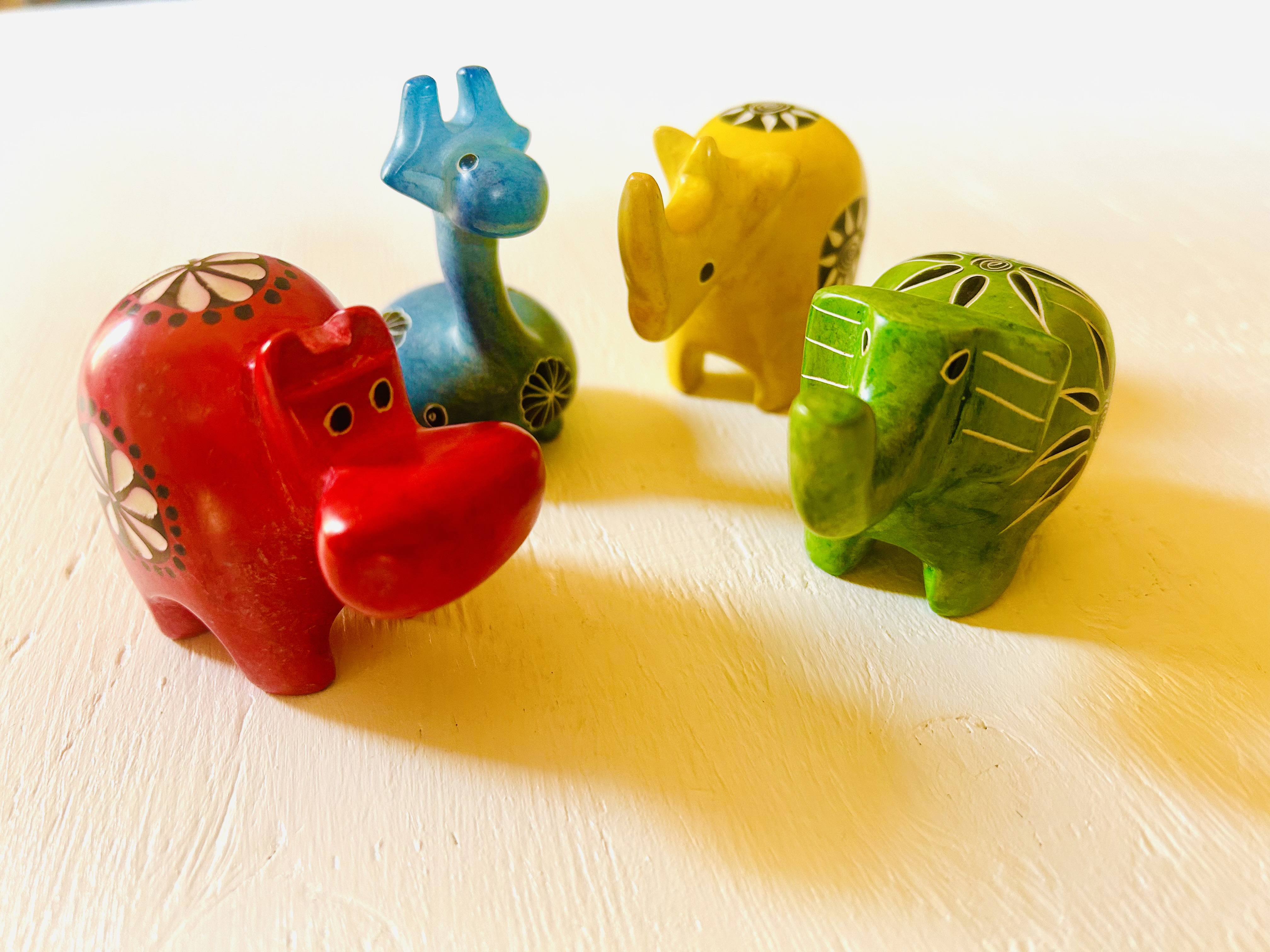 ソープストーン 親子 アフリカ ケニア オブジェ ソープストーン家族親子